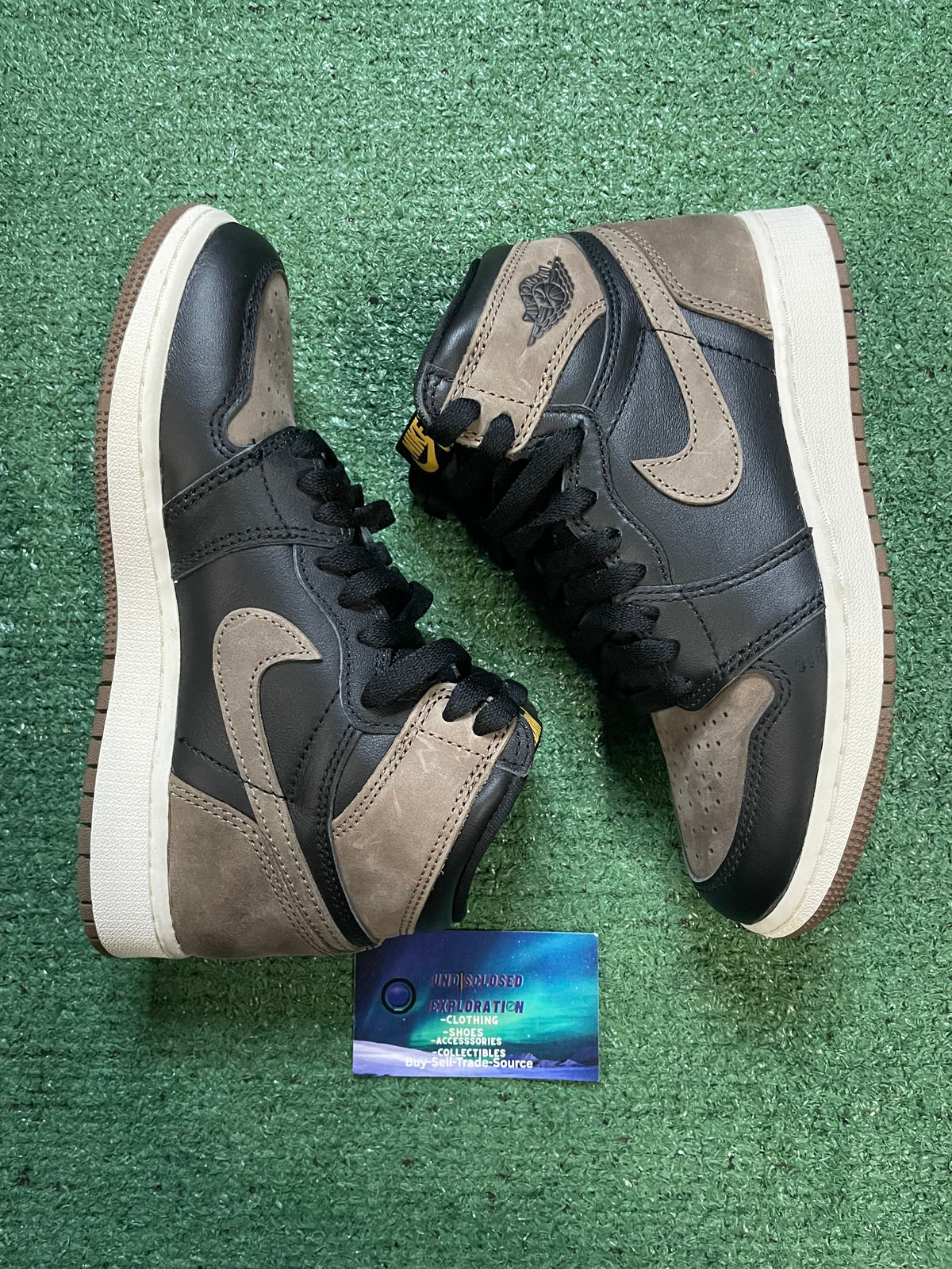 Nike Jordan 1 high palomino size 4youth/5.5women