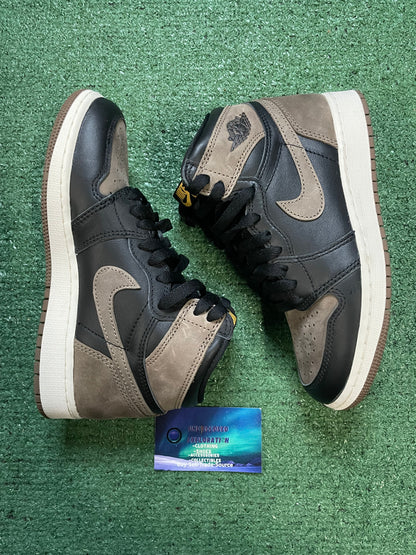 Nike Jordan 1 high palomino size 4youth/5.5women