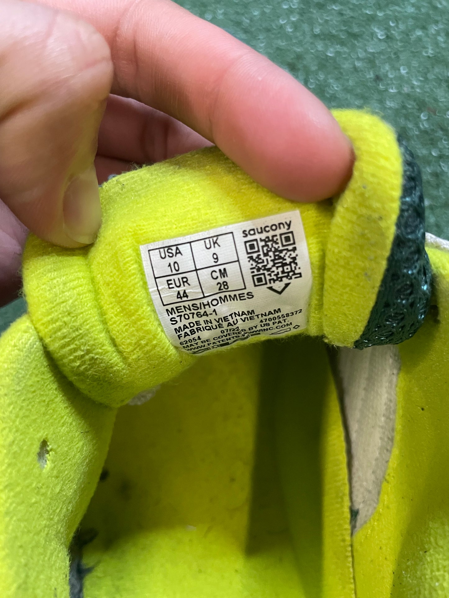 Saucony 3D hurricane grid bodega size 10men/11.5women