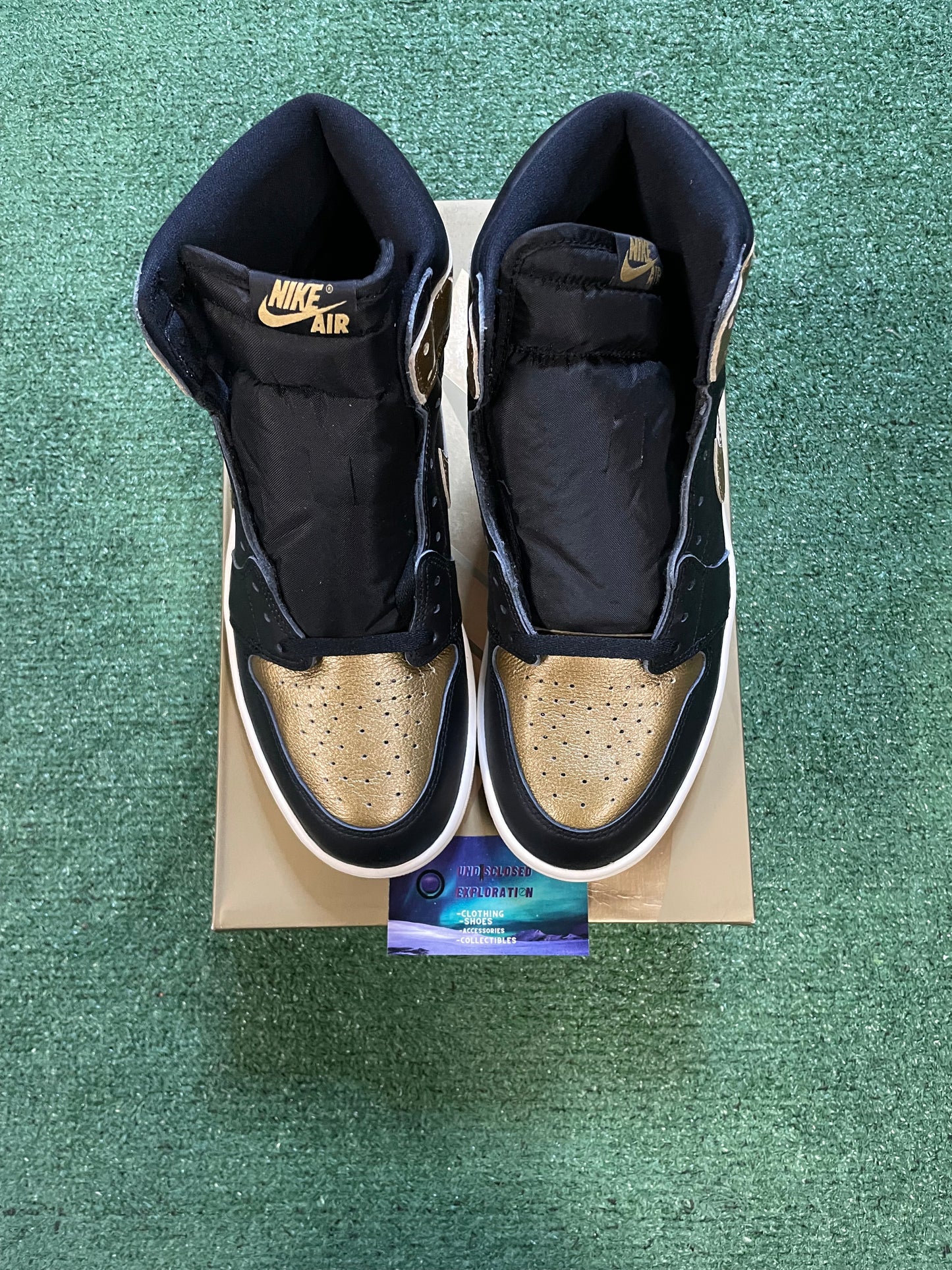 Air Jordan 1 high black metallic gold