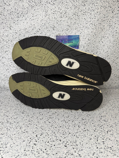 New Balance 990v2 Teddy Santis Black 10 Men/11.5 Women “Preowned”