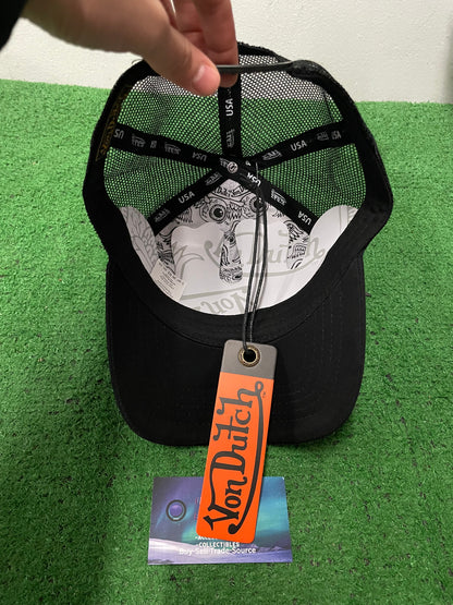 Von Dutch staple black hat