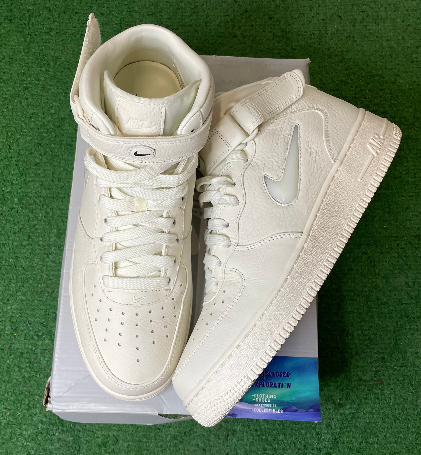 Air Force 1 mid premium Jewel size 10.5men/12women