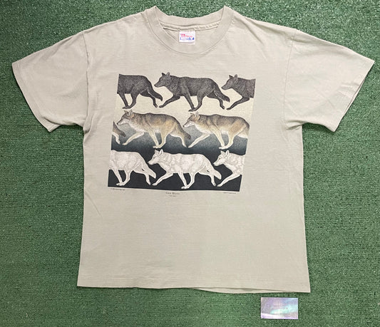 Vintage 1990s wolves tee