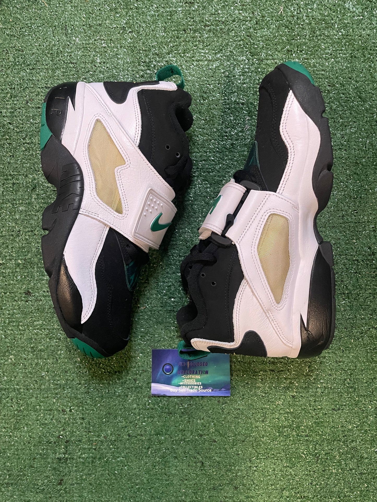 Nike air diamond turf emerald
