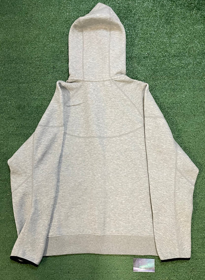 Nike Tech grey sweatsuit