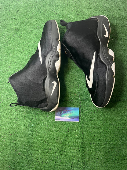 Nike Air Zoom flight 98 the glove  black & white og size 12men/13.5women