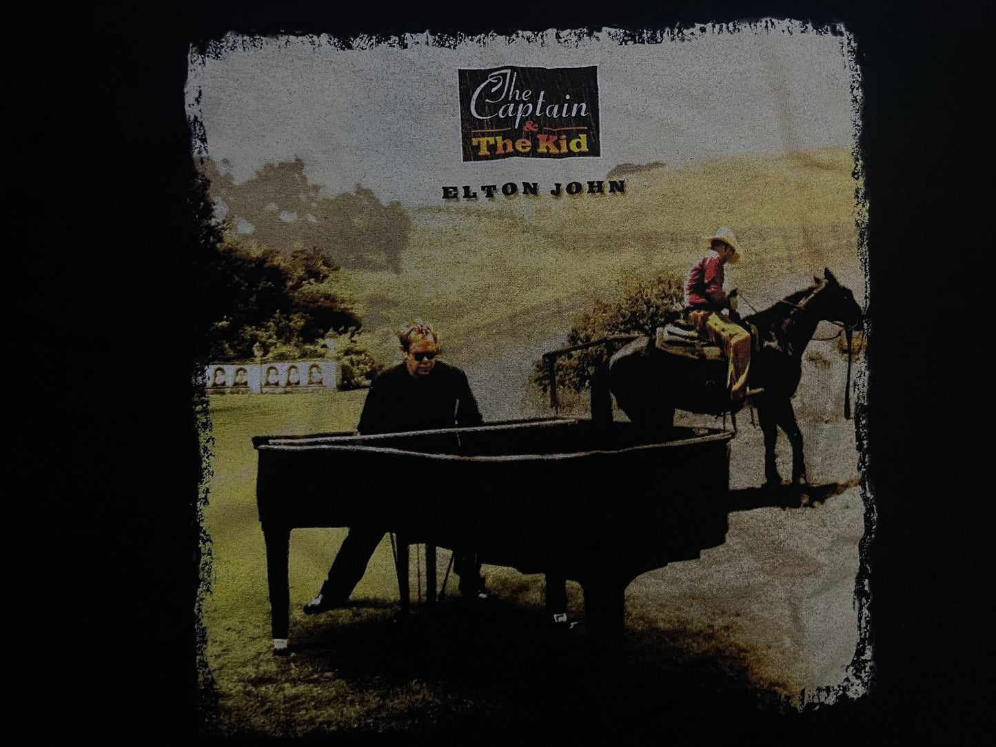 Vintage 2000s Elton John the captain and the kid tour tee