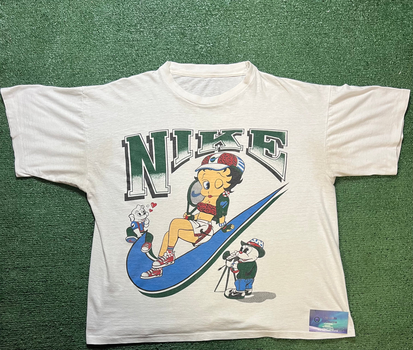 Vintage 1990s Betty boop Nike tee