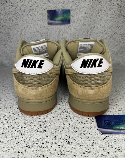 Nike Dunk SB Low Parachute Beige