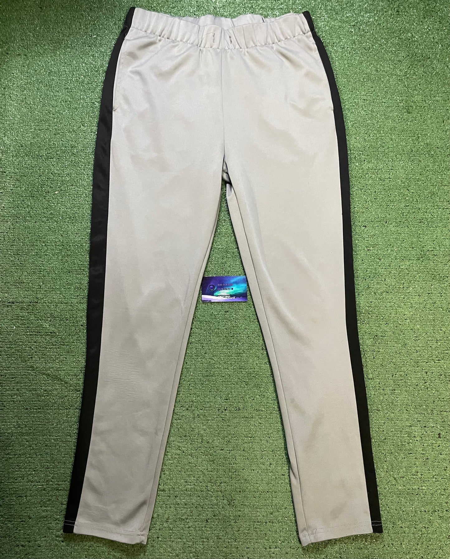 Contendir grey & black pants
