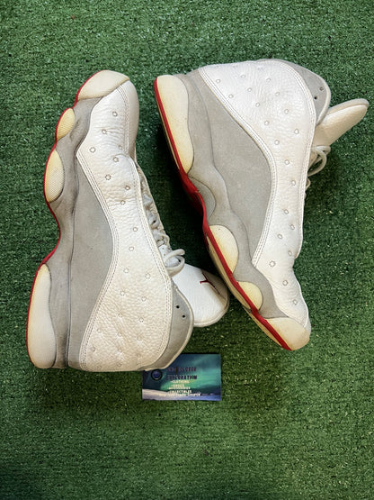 Jordan 13 wolf grey size 9.5men/11women
