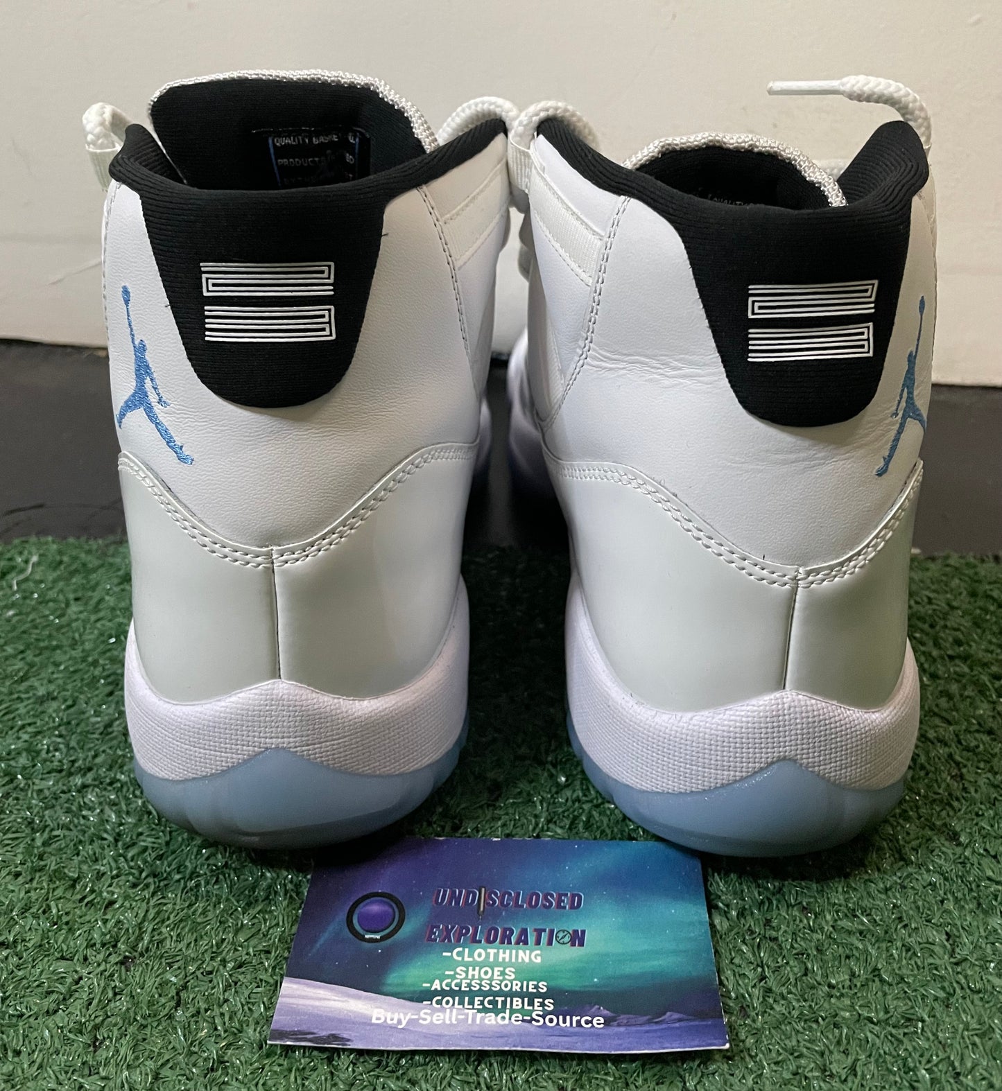 Air Jordan 11 legend blue 2024 size 9men/10.5women