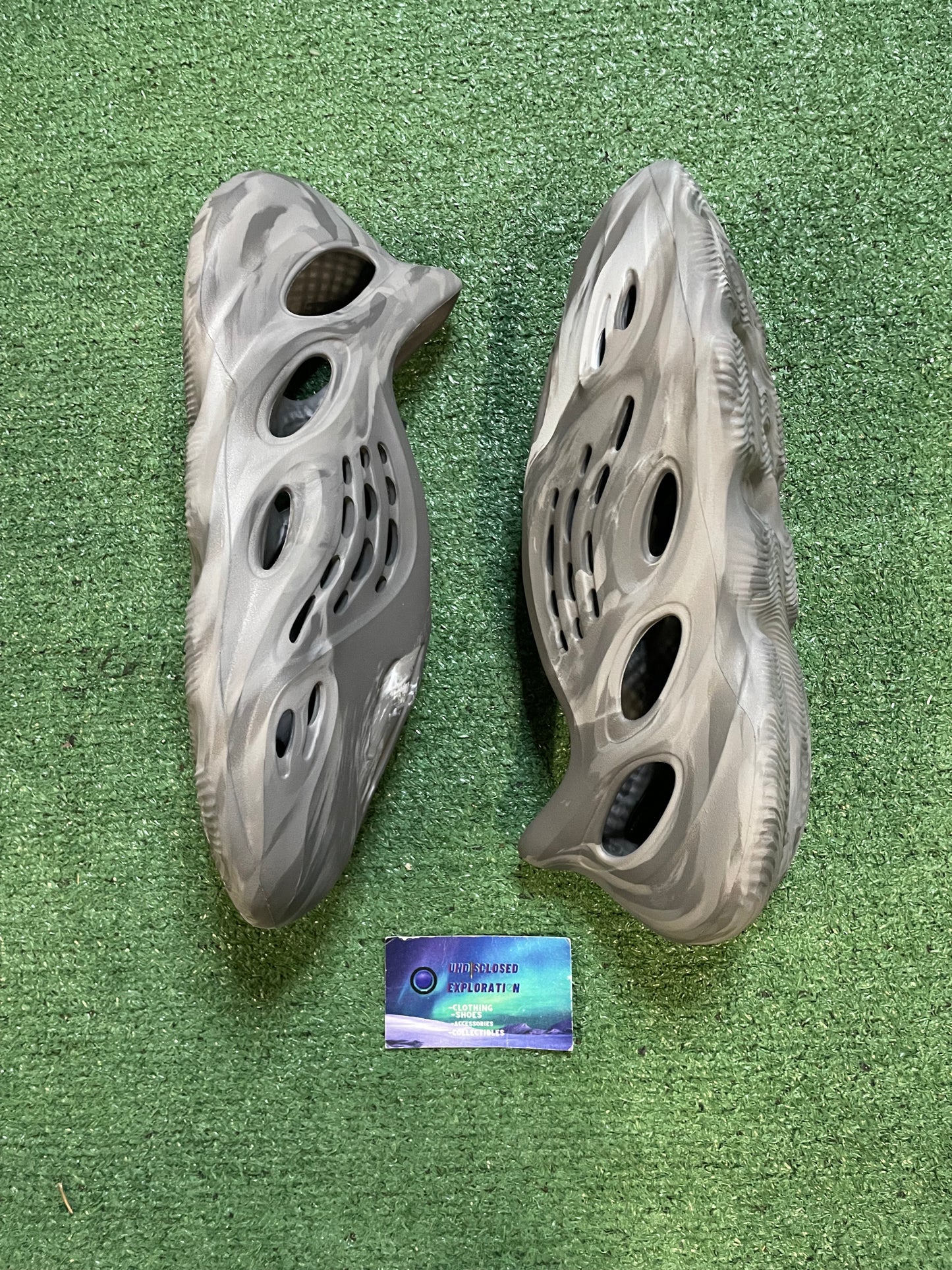 Yeezy foam runner MX Granite size 12men/13.5women