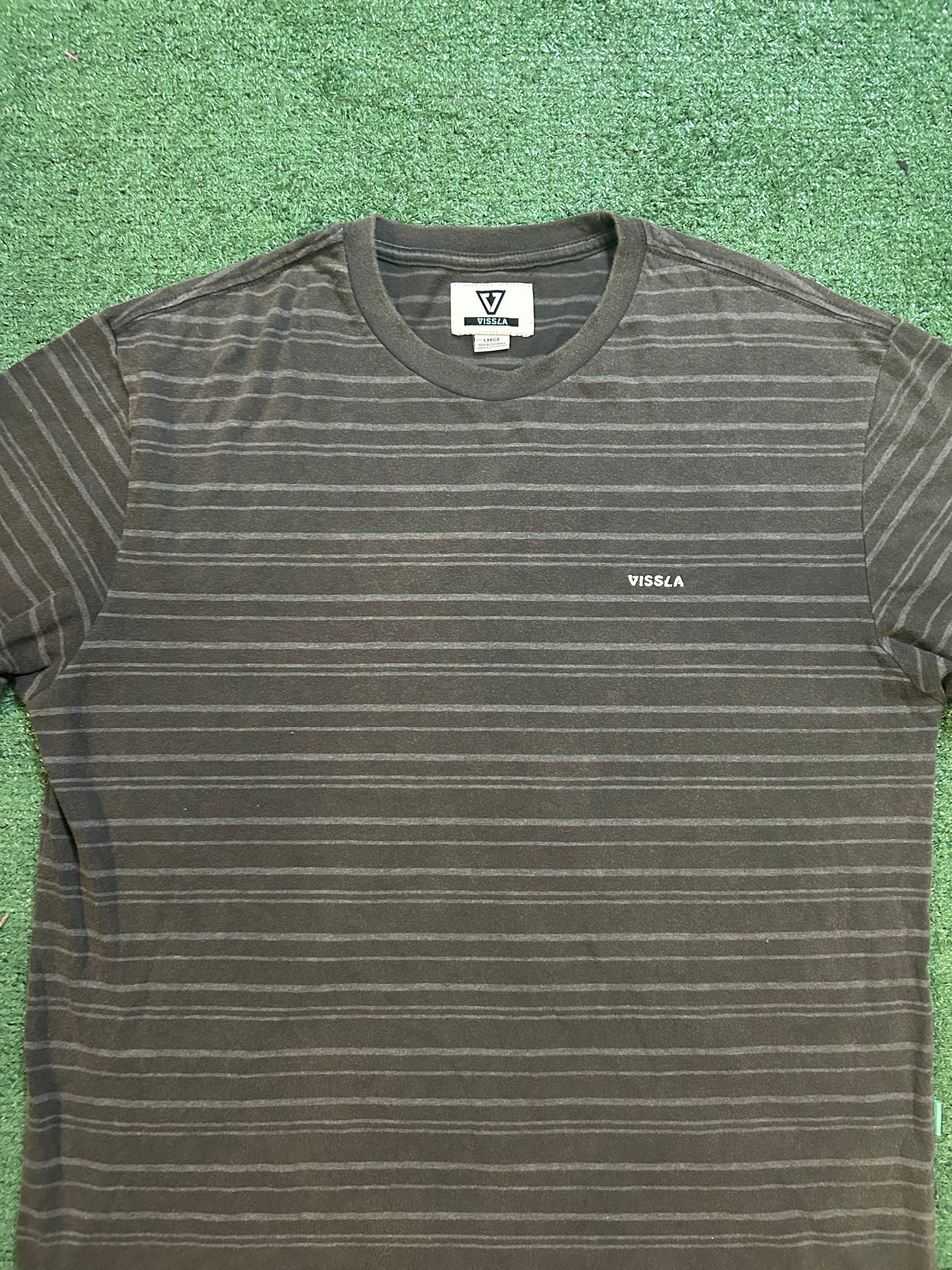 Vissla grey striped tee