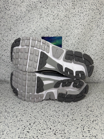 Nike Vomero Wolf Grey
