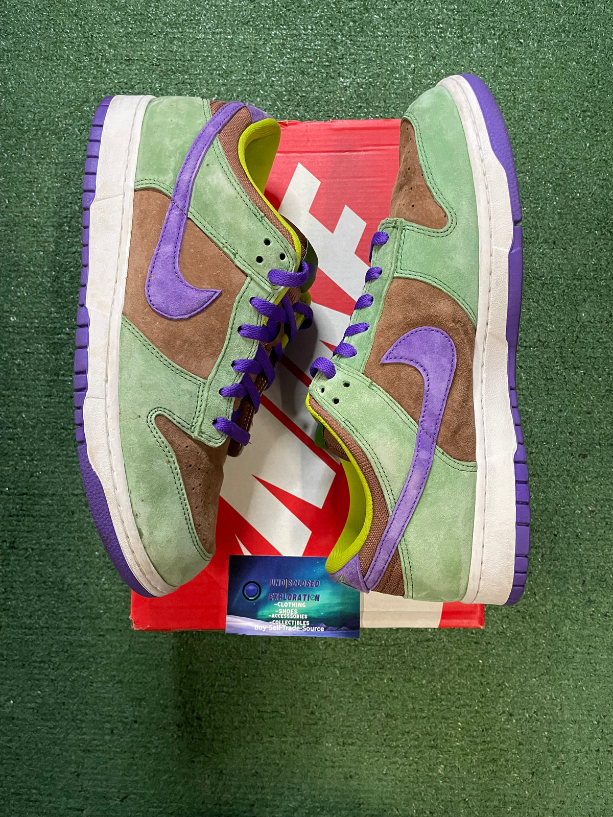 Nike Dunk low veneer size 12men/13.5women