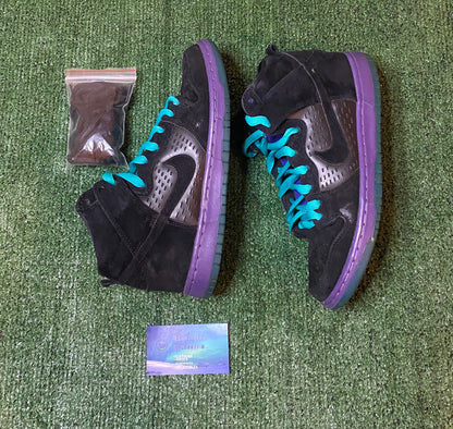 Nike SB Dunk High Pro Black “Grape” size 8men/9.5women