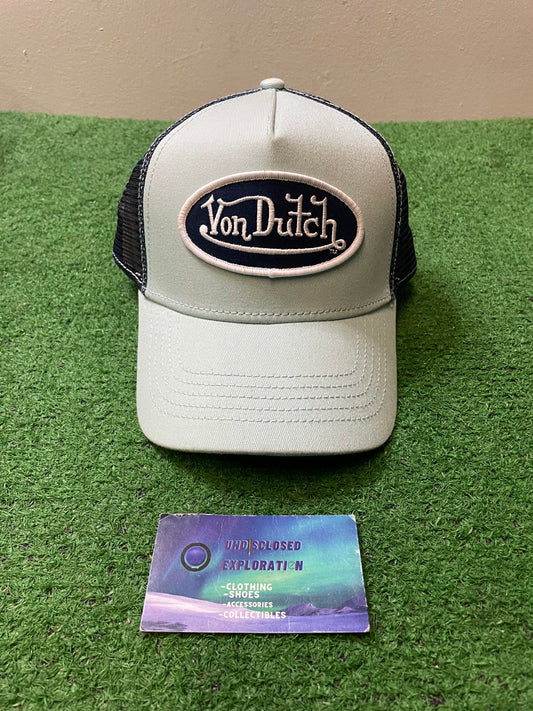 Von Dutch blue staple hat