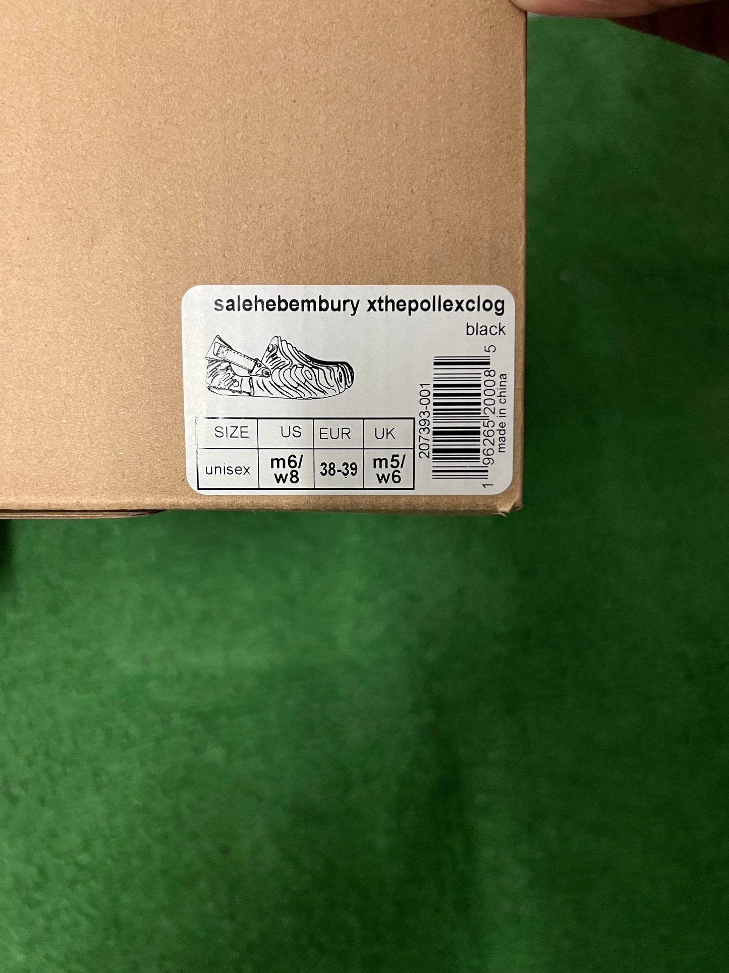 Salehe bembury Sasquatch crocs size 6men/7.5women