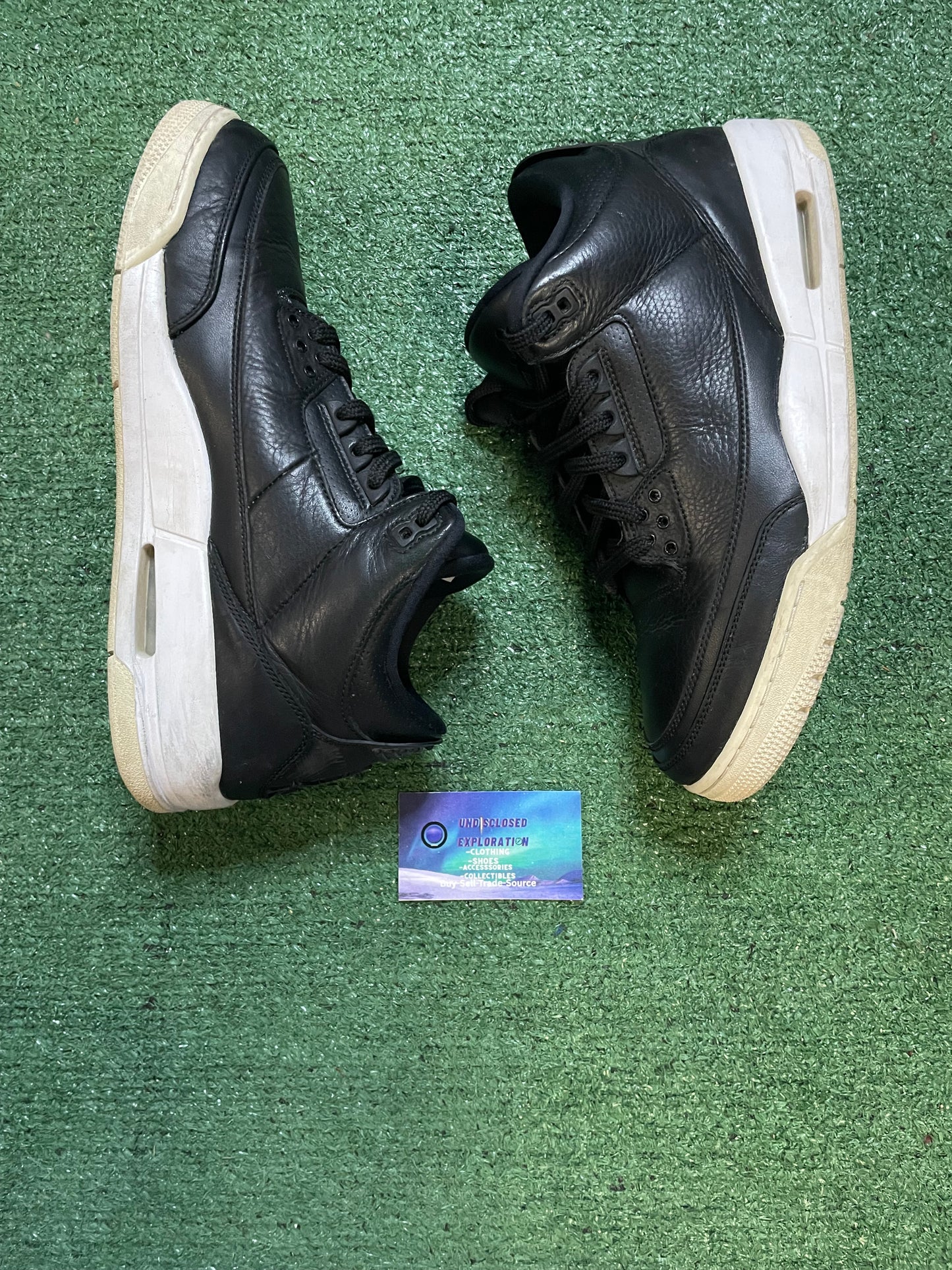 Air Jordan 3 cyber Monday size 11men/12.5women