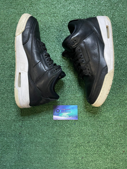 Air Jordan 3 cyber Monday size 11men/12.5women
