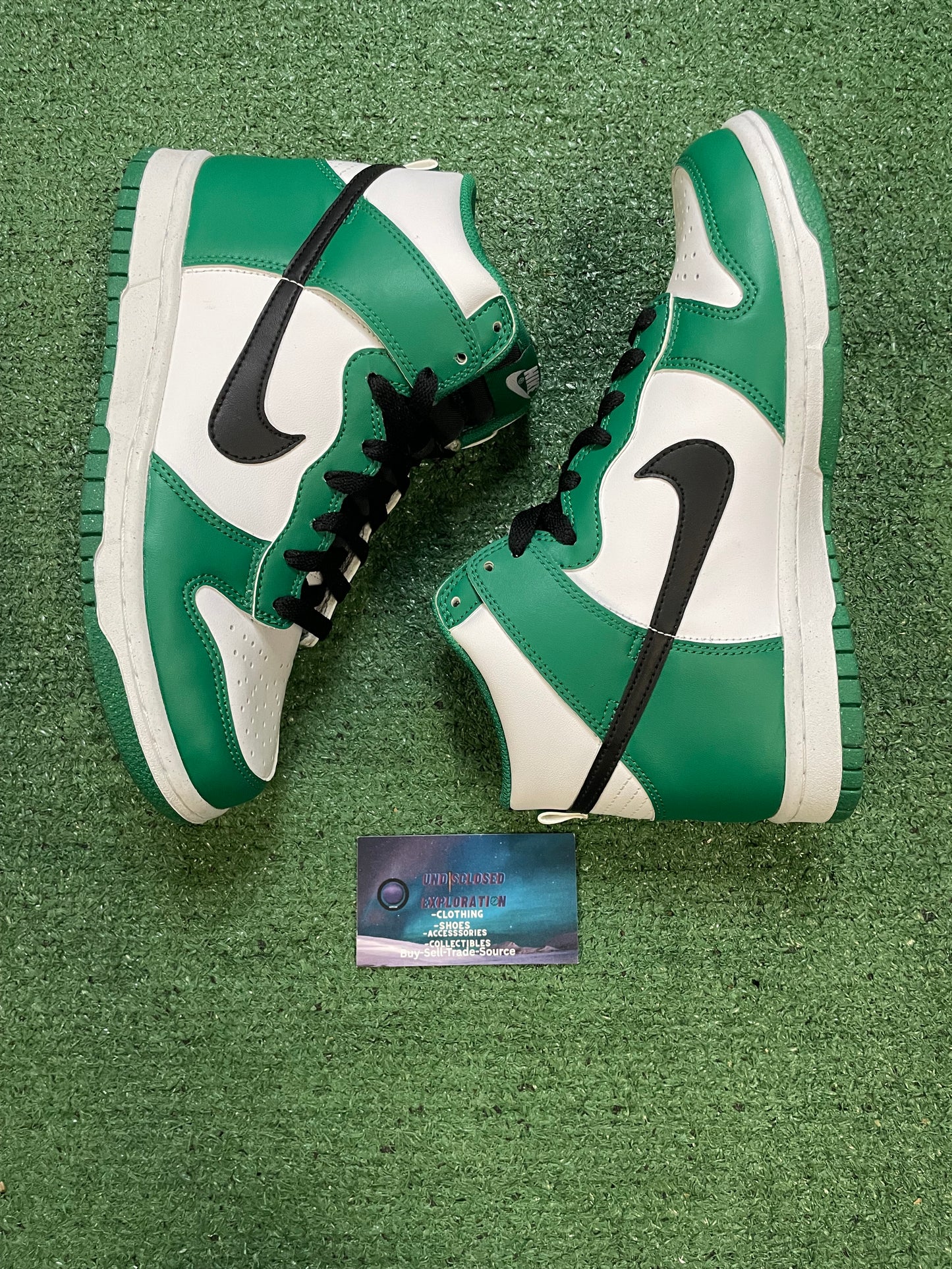 Nike dunk high Celtics size 5.5youth/7women