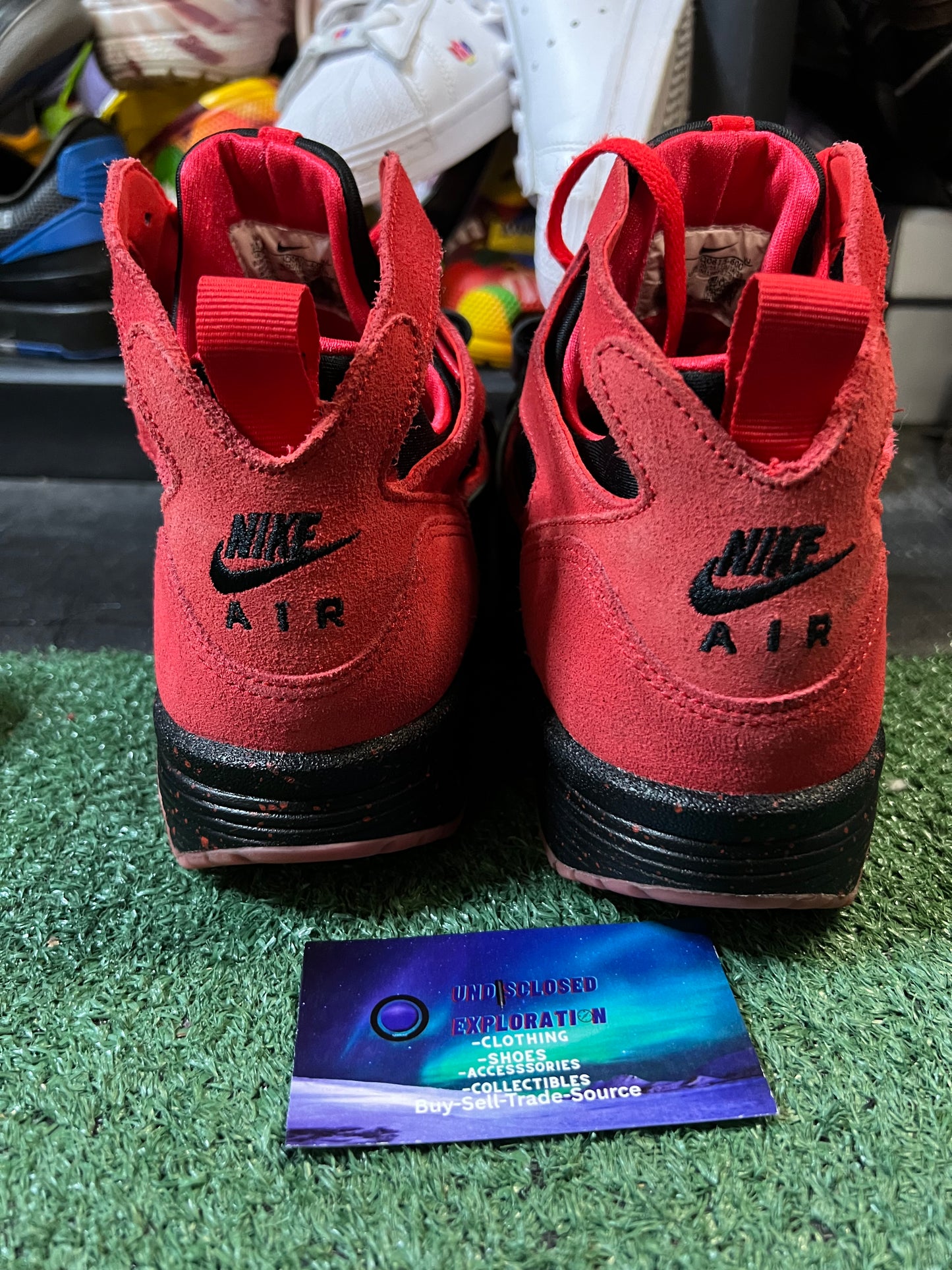 Nike air huarache challenge red size 10.5men/12women