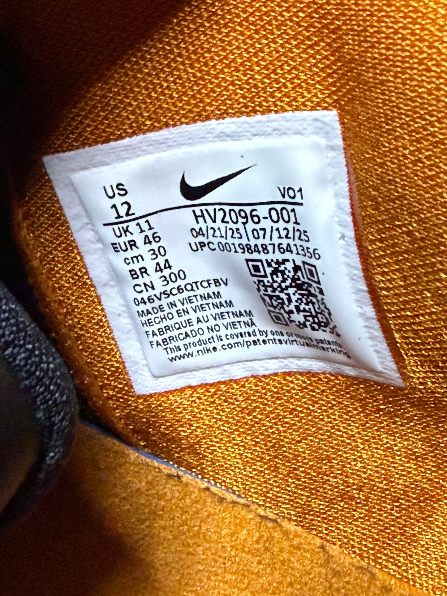 Nike Book 1 Safari 12 Men/13 Women “Preowned”