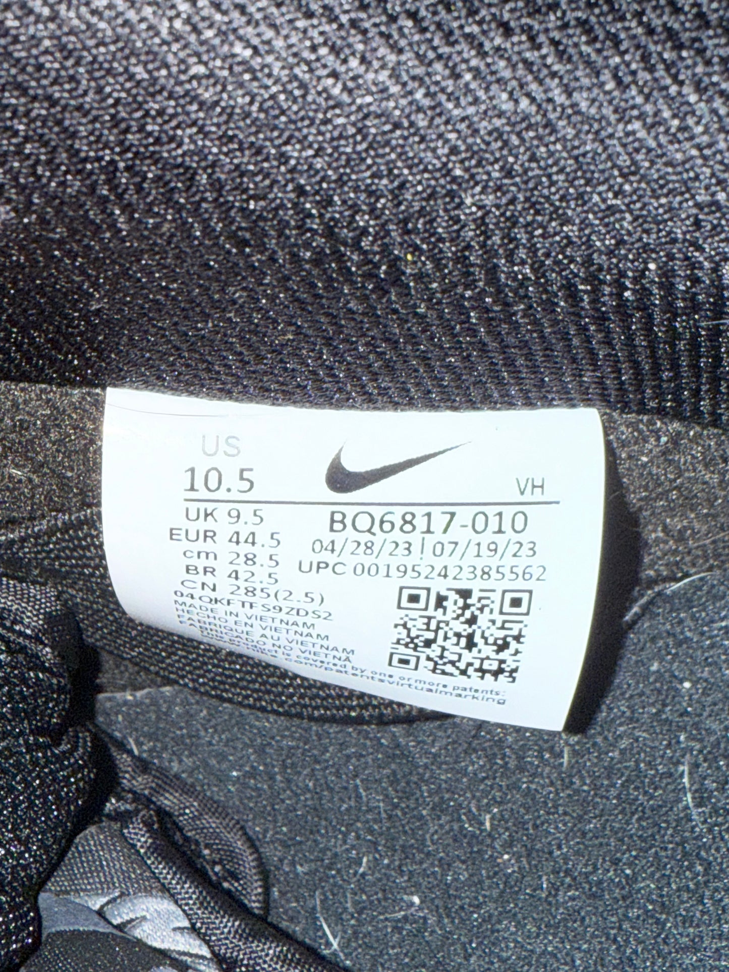 Nike Dunk SB Low Grey Fog 10.5 Men/12 Women “Preowned”