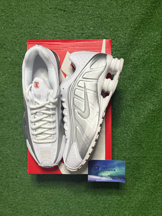 Nike Shox R4 White Bright Crimson