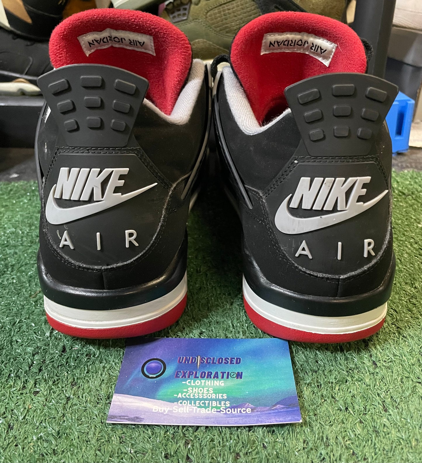 Air Jordan 4 bred 2019 size 10.5men/12women
