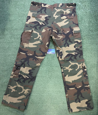 GV Raspberry Hills Camo cargo pants