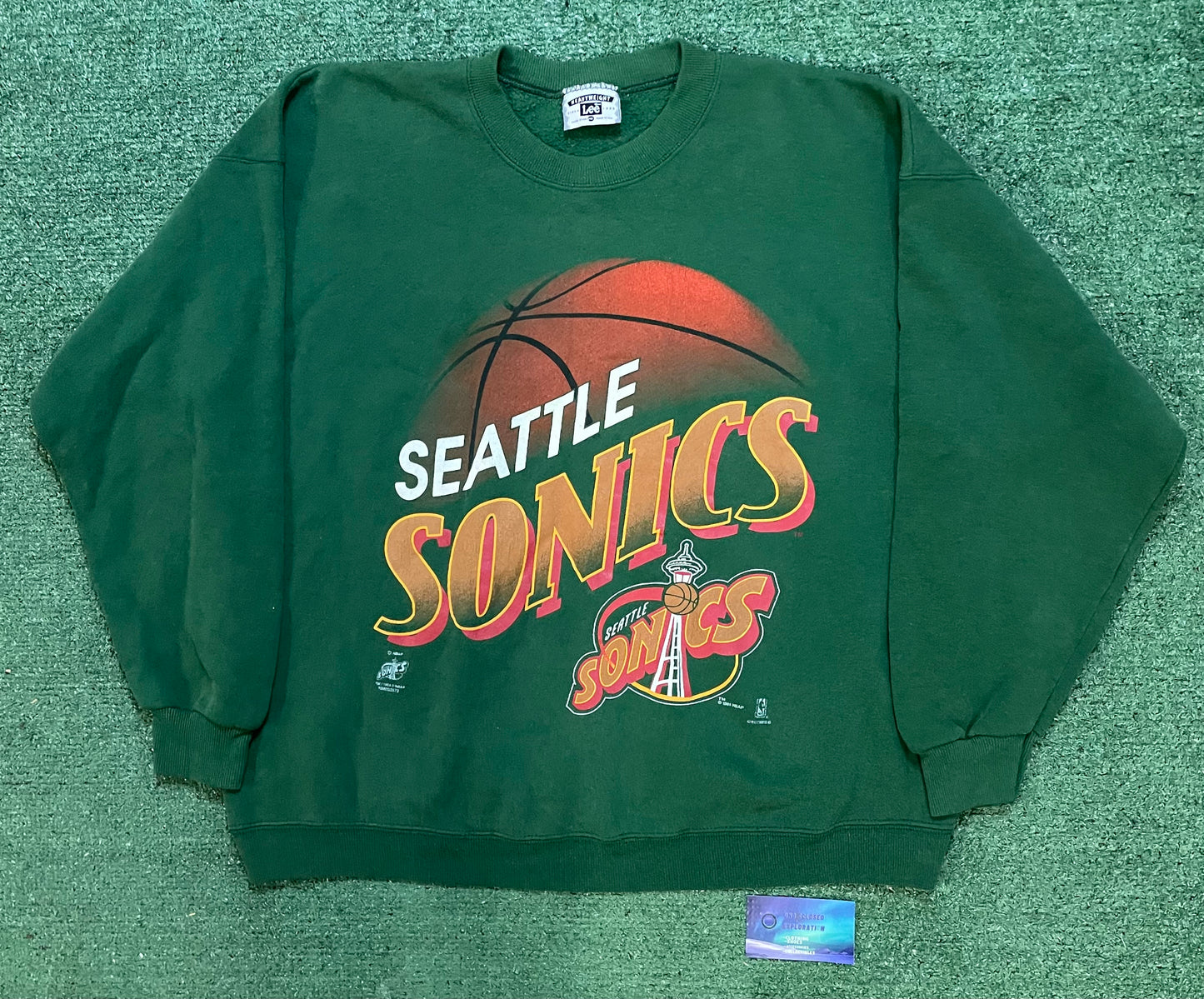 Vintage 1990s Seattle Sonics Basketball crewneck