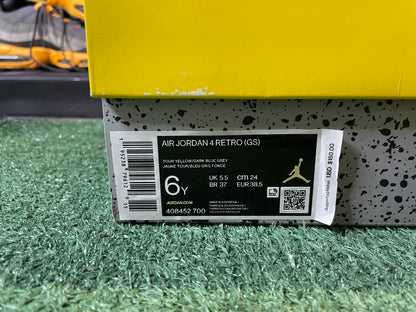 Air Jordan 4 lightning 2021