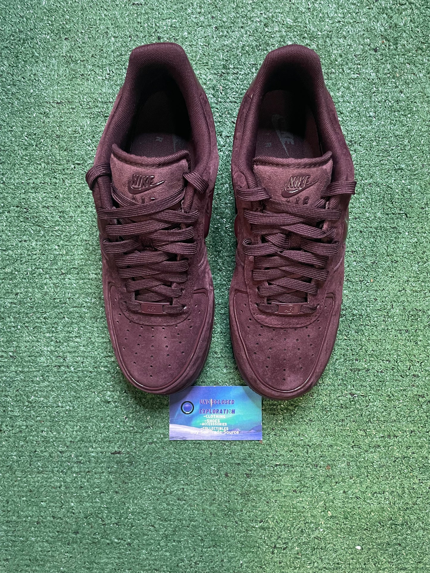 Nike Air Force 1 low burgundy crush size 8.5men/10women