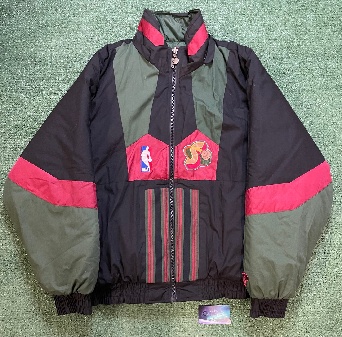 Vintage 1990s Seattle Sonics reversible pro player jacket