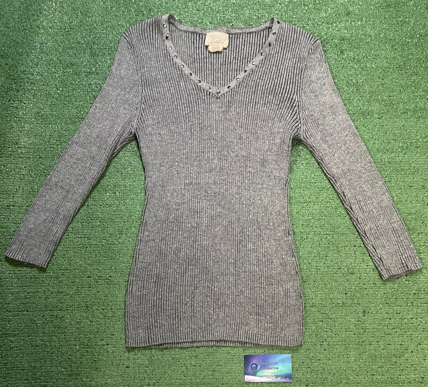 Andrea Jovine grey ribbed V neck