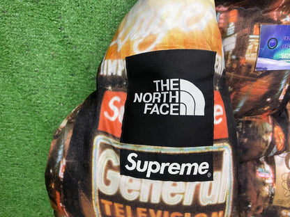 Supreme The North Face 800-Fill Half Zip Times Square Hooded Pullover