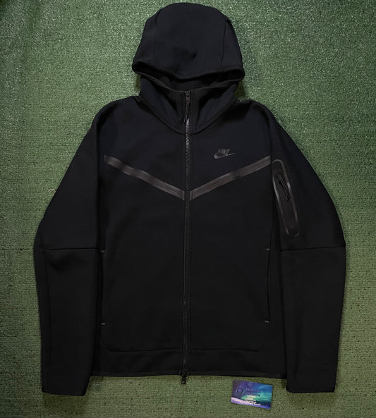 Nike black tech fleece hoodie