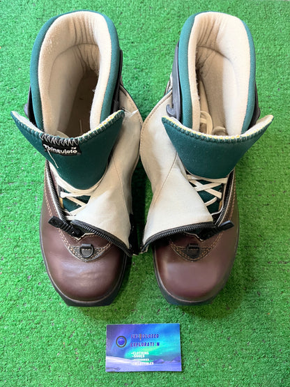 Salomon Back Country 6 cross country ski boots size 9.5men/11women