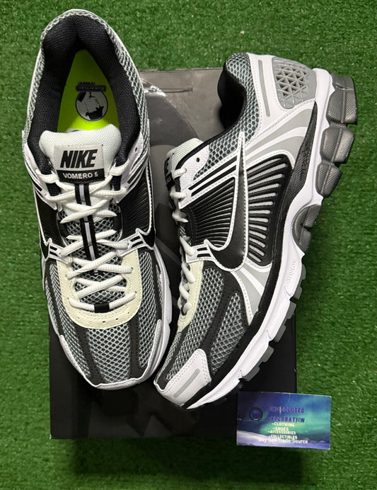 Nike Vomero 5 Dark Grey