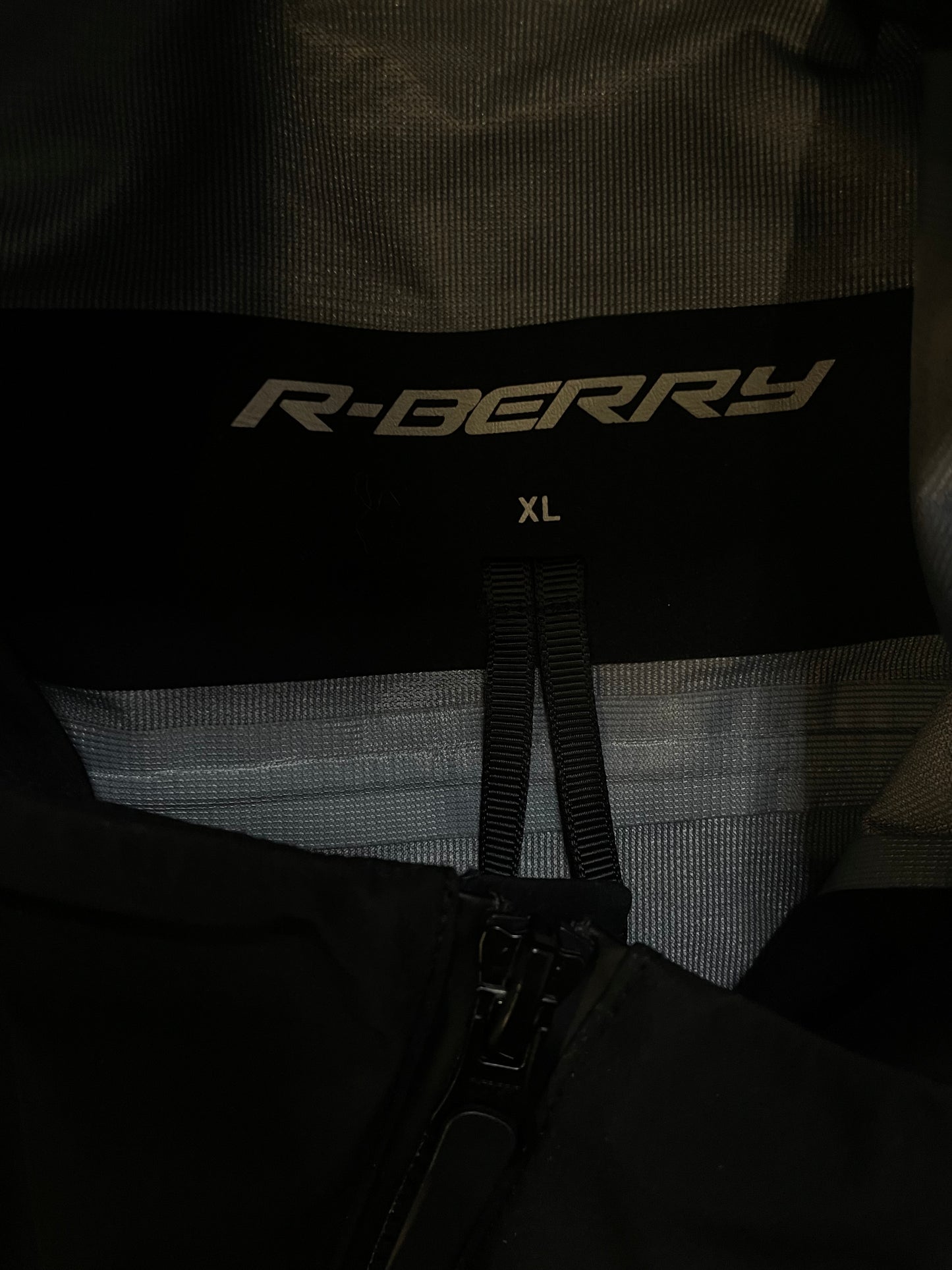 GV gallery Raspberry Hills casamigo rain jacket