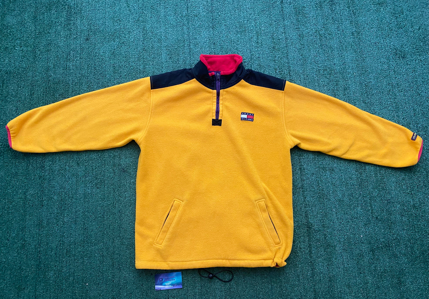 Vintage Tommy Hilfiger outdoors quarter zip sweater