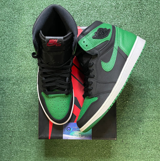 Air Jordan 1 high pine green 2.0 size 11men/12.5women