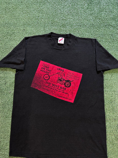 Vintage 1990 mint bar double sided tee