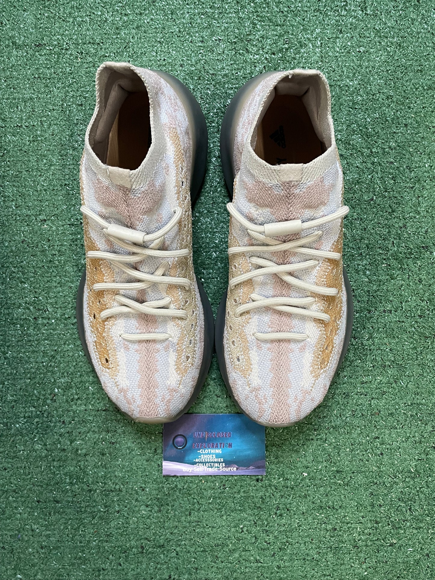 Yeezy 380 pepper size 9men/10.5women