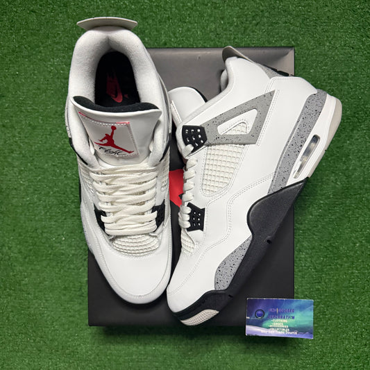 Jordan 4 White Cement 13 Men “Preowned”
