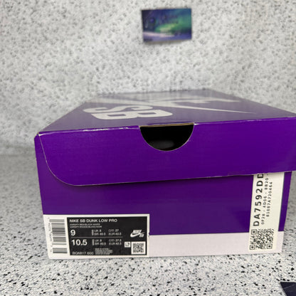 Nike Dunk SB Low Chicago 9 Men “Preowned”