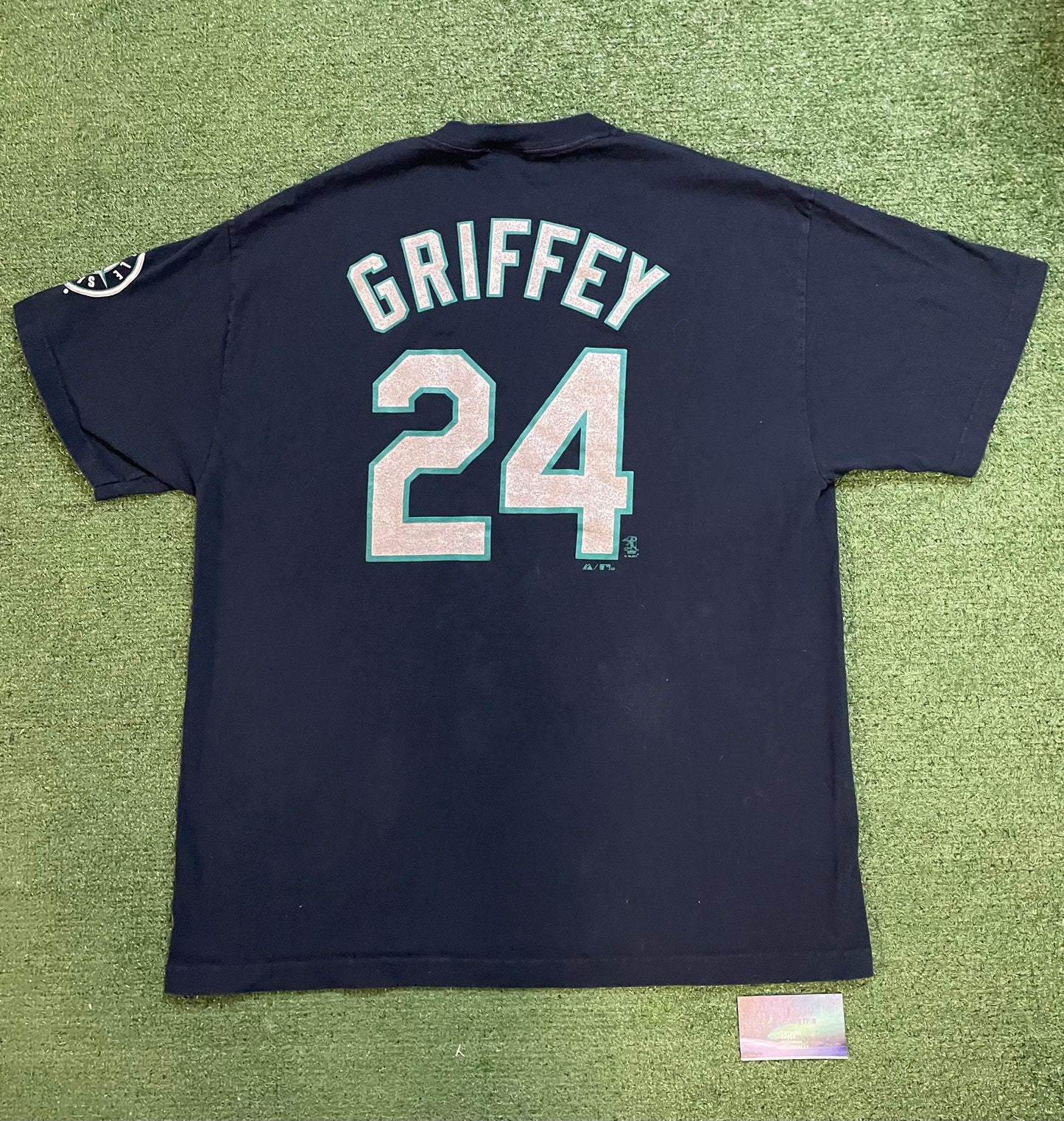 Vintage 2000s Ken Griffey #24 player tee